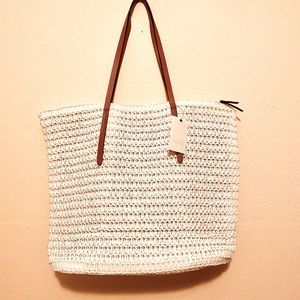 H&M Beach bag.
